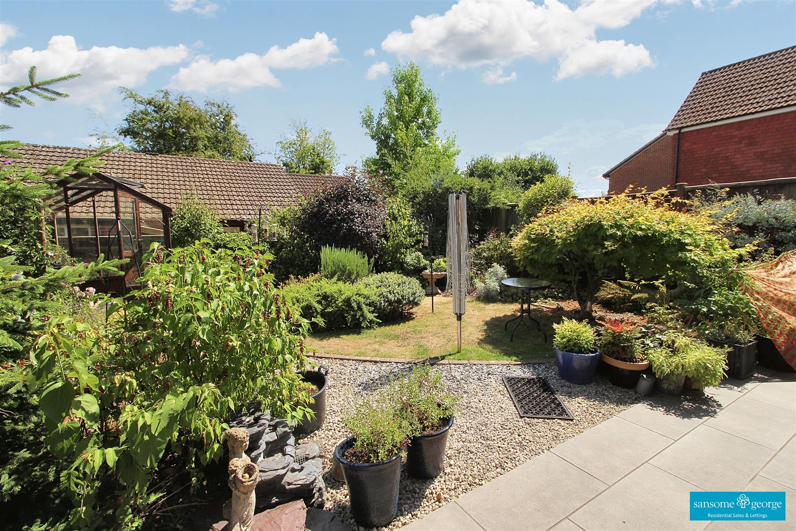 Sheraton Drive, Tilehurst, Reading